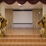 Фотозона до Дня Вчителя 👩‍🏫 Ростові фігури Вчитель та Вчителька 👨‍🏫